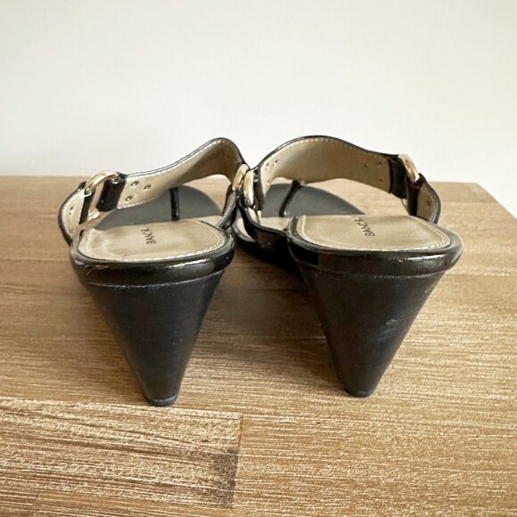 Black Shiny Thong Sandals Womens Size 8 Wedge Heel - Picture 4 of 8